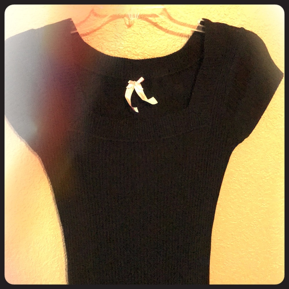 Short sleeved sweater